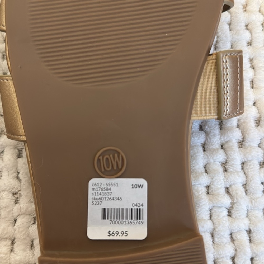 Lane Bryant Gold Sandals - Picture 2 of 2